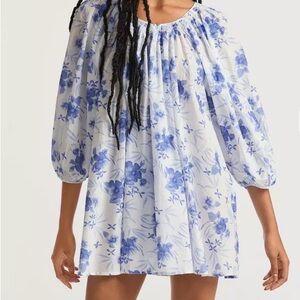 LoveShackFancy | Este Cotton Floral Tunic in Strong Currant a blue White floral